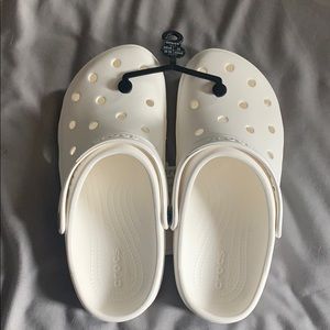 Crocs White Size M6 W8, BRAND NEW